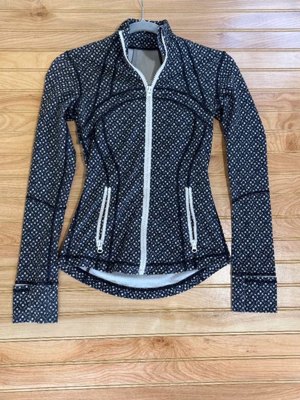 Lululemon Zip Up Black and White Performance Top - 2
